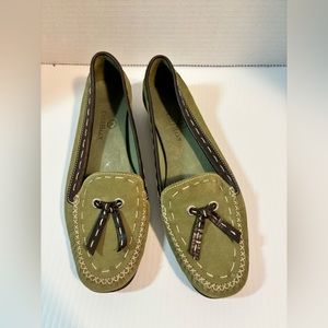 Cole Haan green kitten‎ heel